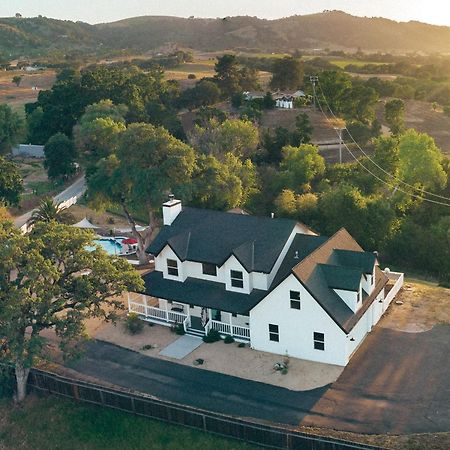 Wine Country Modern Farmhouse With Heated Pool, Hot Tub, Cybertruck Paso Robles Extérieur photo